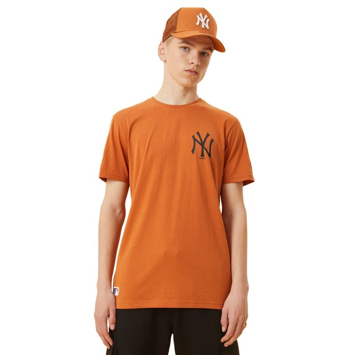 Heren-T-Shirt met Korte Mouwen New Era 12893145 Bruin (S)