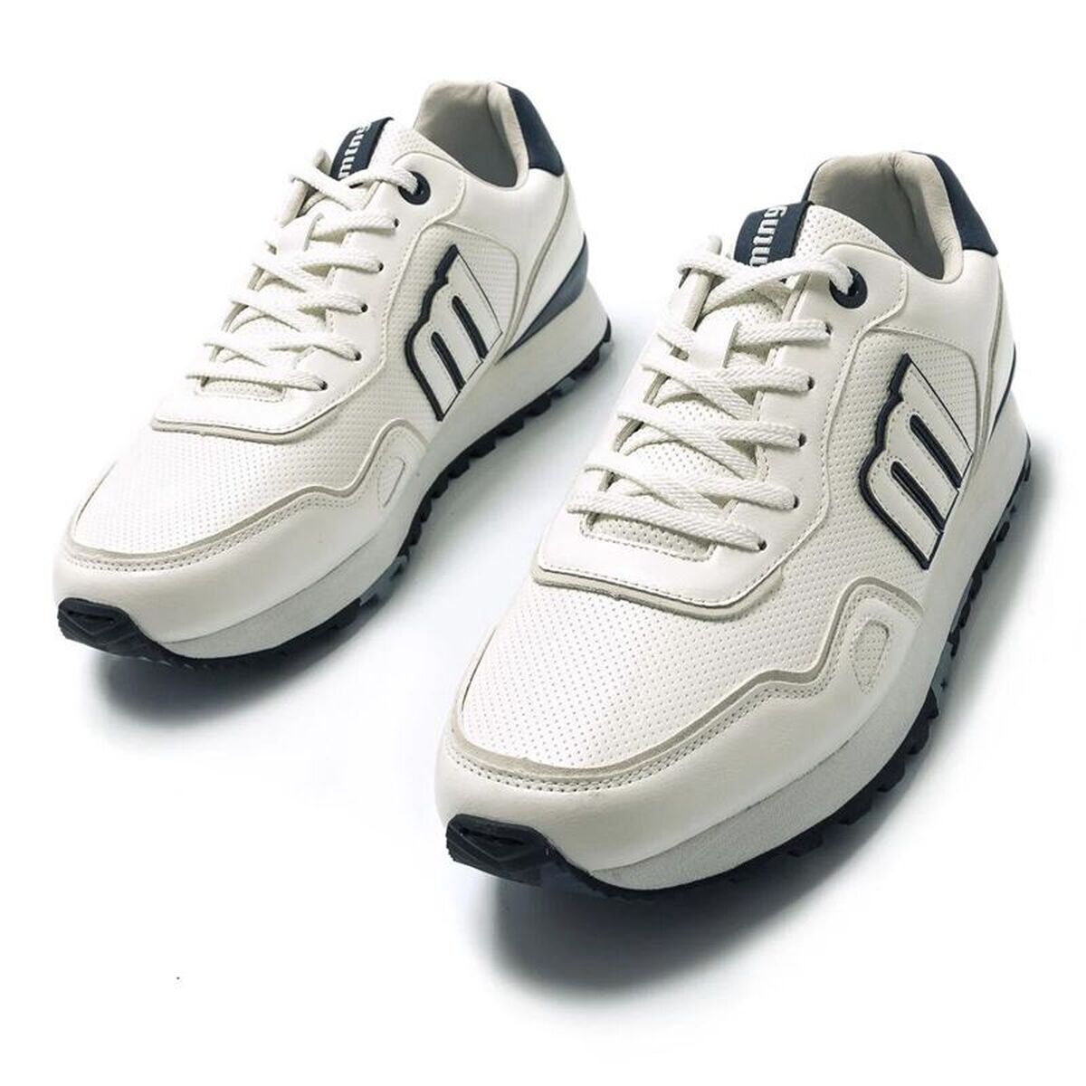 Hardloopschoenen voor Volwassenen Mustang 84710-C52467 Wit