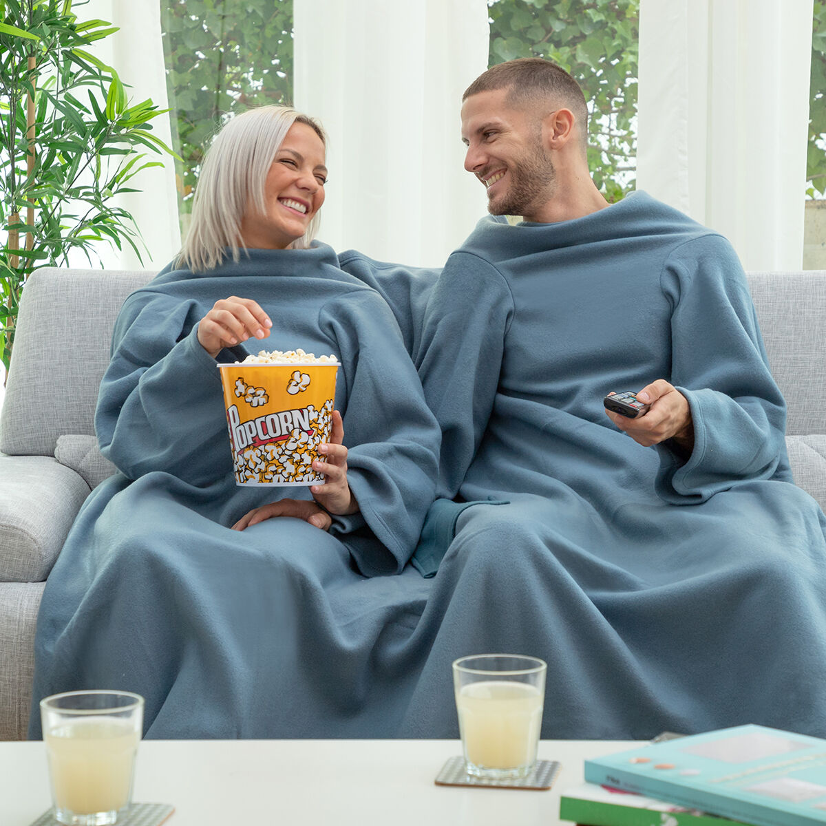 Dubbele Mouwdeken met  met Centrale Zak Doublanket InnovaGoods
