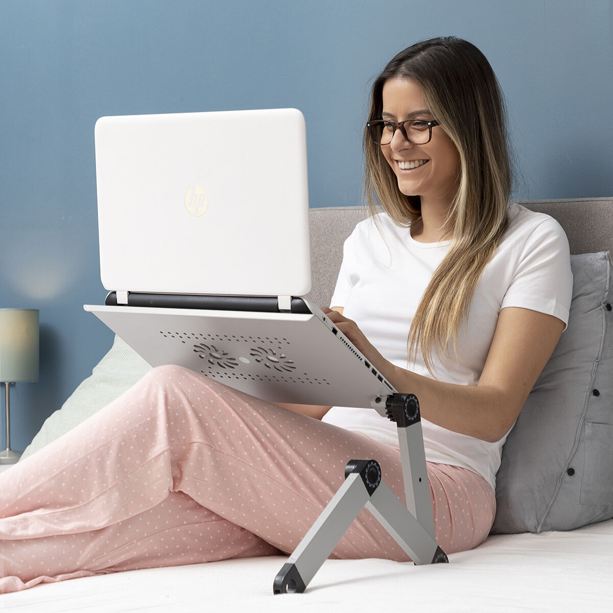 Afbeeldingen van Adjustable Multi-position Laptop Table Omnible InnovaGoods