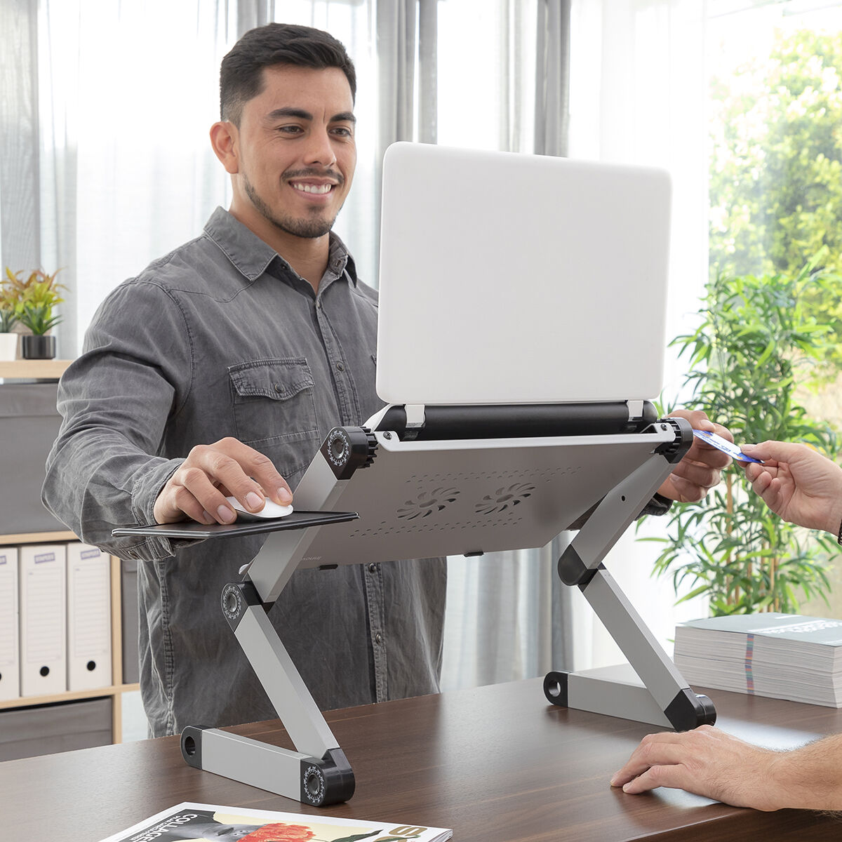 Afbeeldingen van Adjustable Multi-position Laptop Table Omnible InnovaGoods