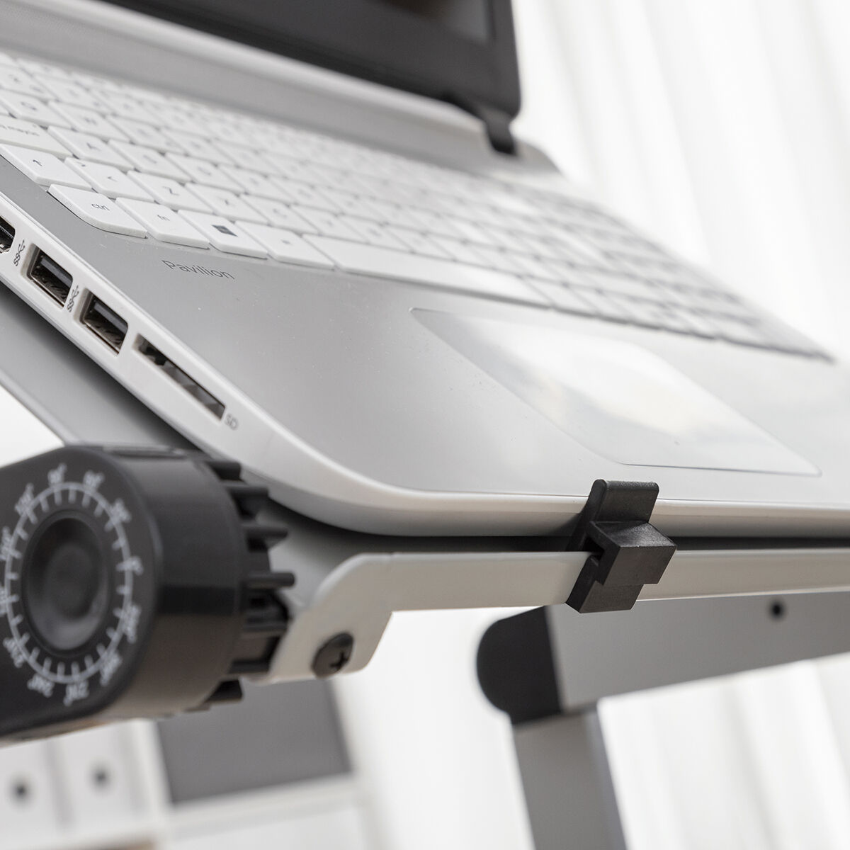 Afbeeldingen van Adjustable Multi-position Laptop Table Omnible InnovaGoods