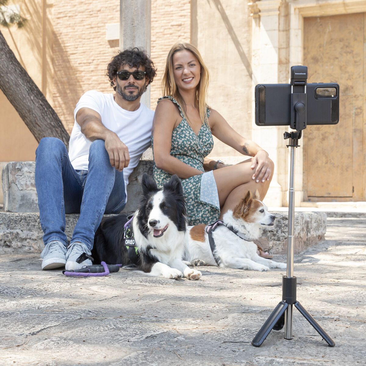 Afbeeldingen van Extendable Tripod for Mobile Phone with LED and Remote Tridiex InnovaGoods